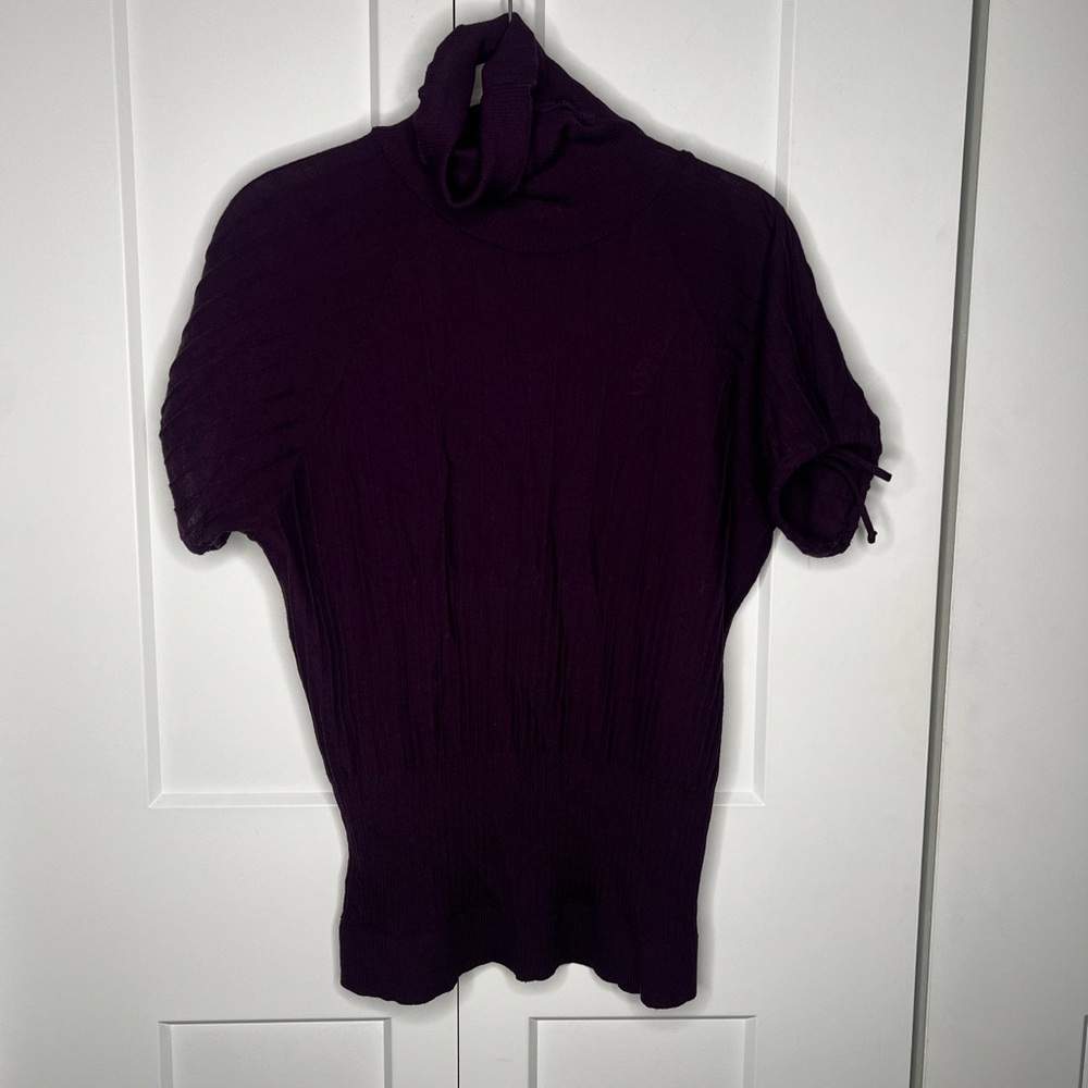 Anne Fontaine Deep Purple Ribbed 100% Wool Short Sleeve Turtleneck Top Size 46